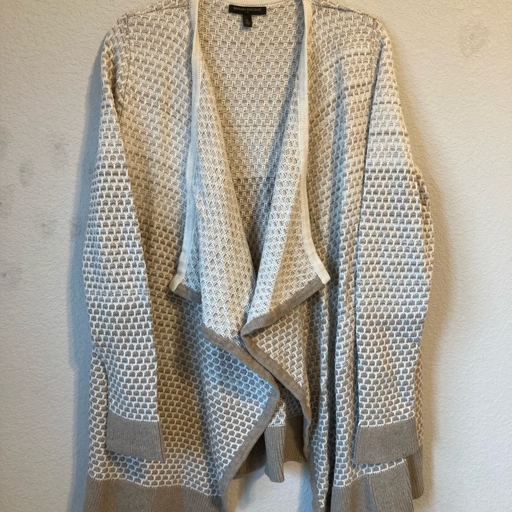 tan ombré banana republic flowy cardigan